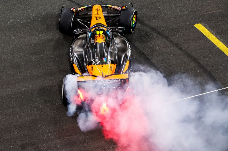 norris-abudhabi-mclaren-f1