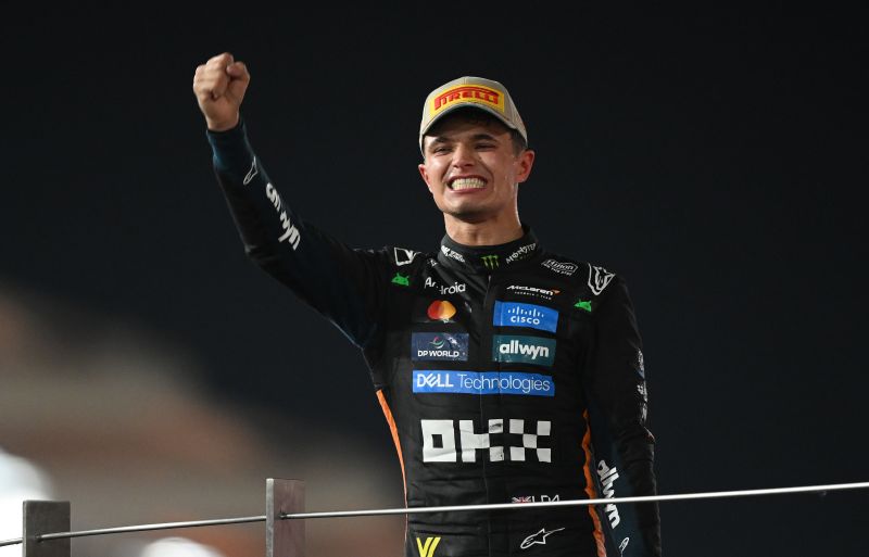 norris-mclaren-abudhabi-f1-2