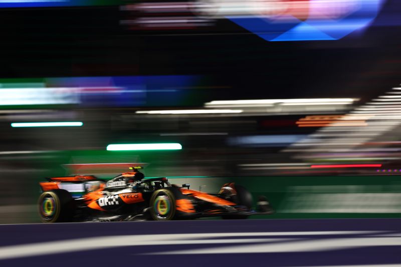 norris-vegas-mclaren-day1-2