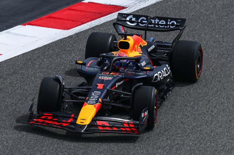 f1-verstappen-redbull-bahrein-teszt-1