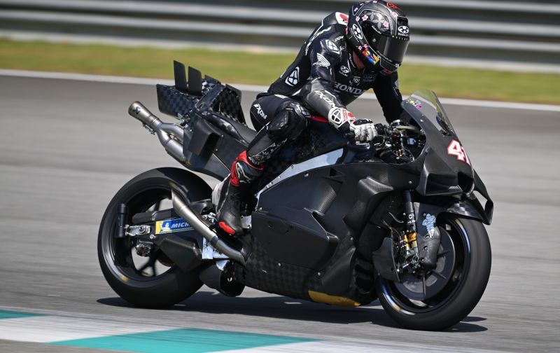 espargaro-motogp-honda-shakedown