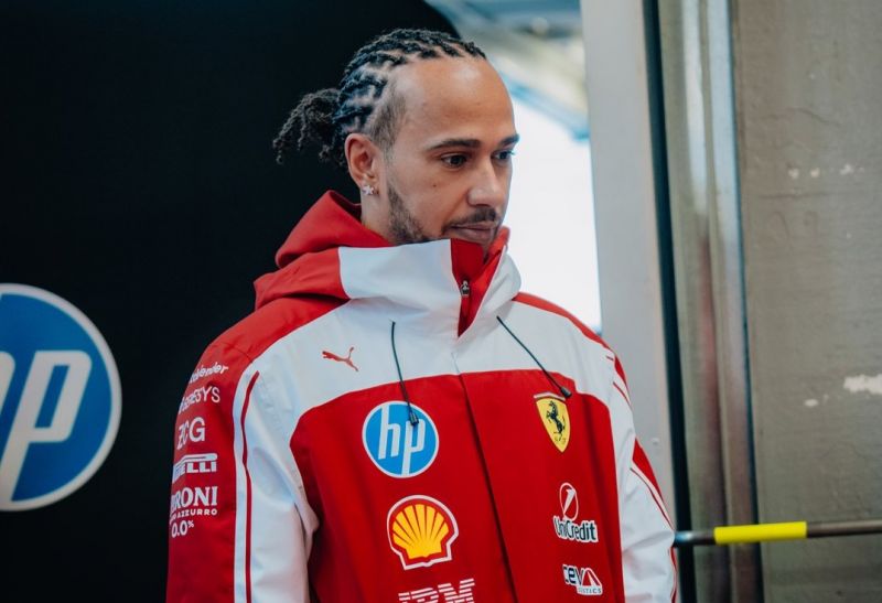 hamilton-ferrari-barcelona-teszt-f1-1