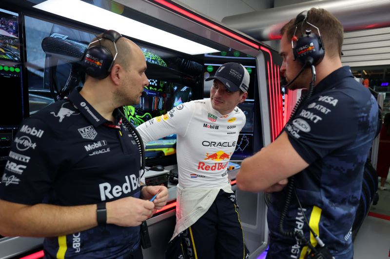 verstappen-mernokok-redbull-f1