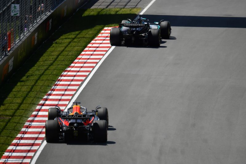 verstappen-russell-kanada-f1