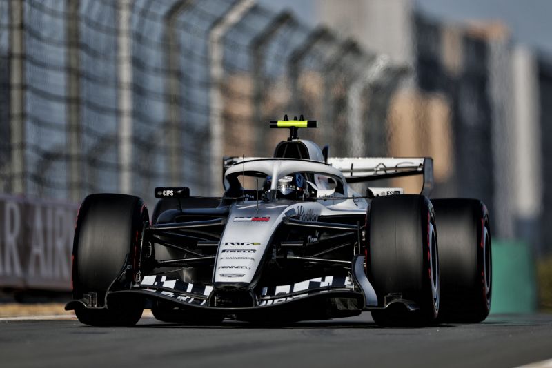 bottas-cadillac-kina-day2-f1