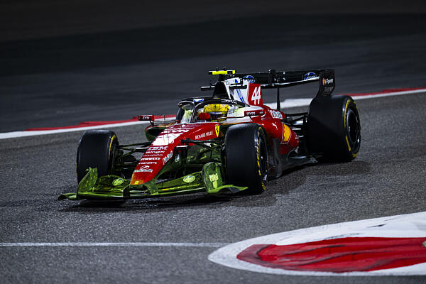 day1-1-hamilton-f1-teszt