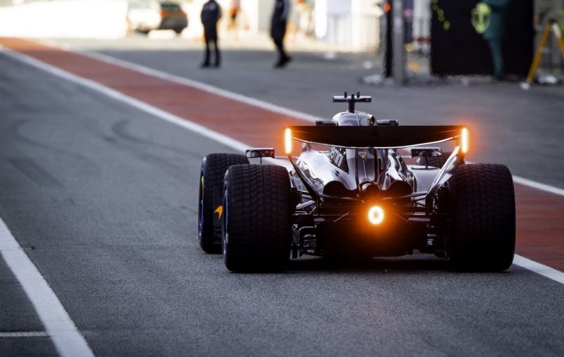 mclaren-f1-teszt-barcelona-1