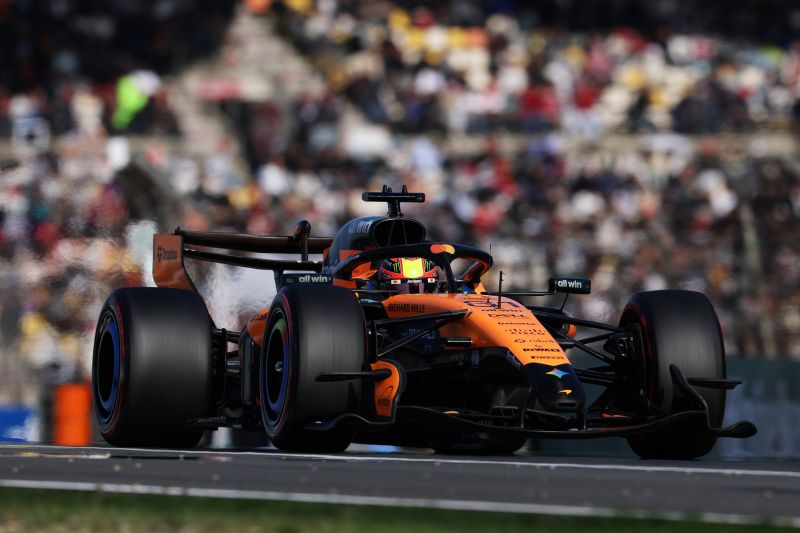 mclaren-kina-f1-day2-1-piastri