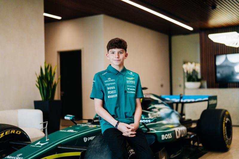 nagyroland-aston (1)