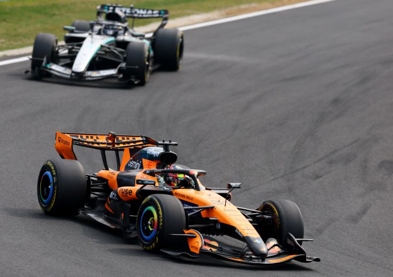 piastri-russell-mclaren-suzuka-f1-1