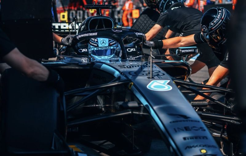 russell-mercedes-pole-f1-2