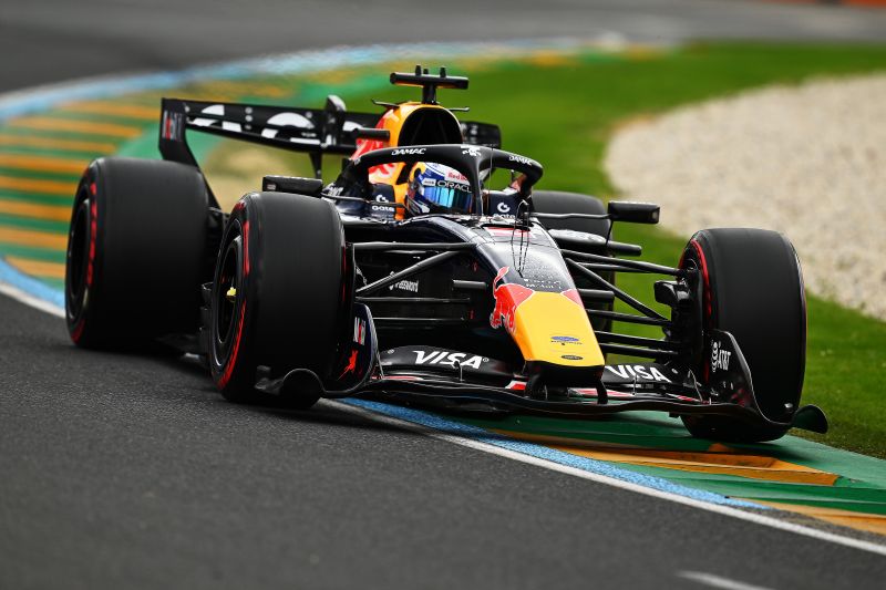 verstappen-redbull-aus-day2-f1-2