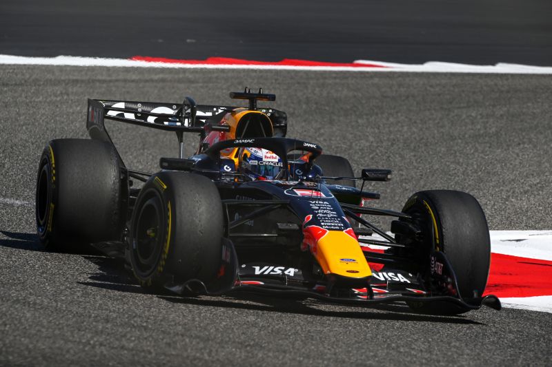 verstappen-redbull-f1-teszt-2