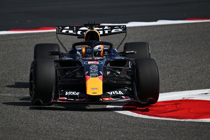 verstappen-redbull-teszt-day1-f1-2