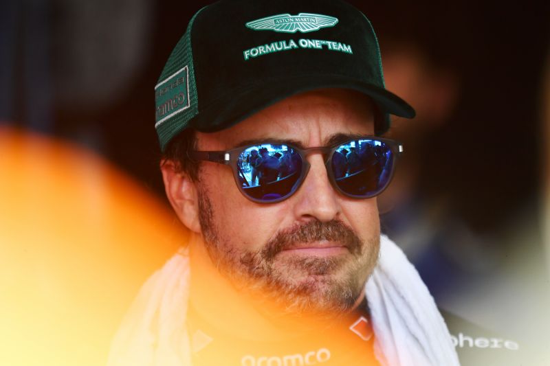 alonso-aston-f1-2