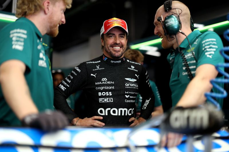 alonso-aston-f1_3