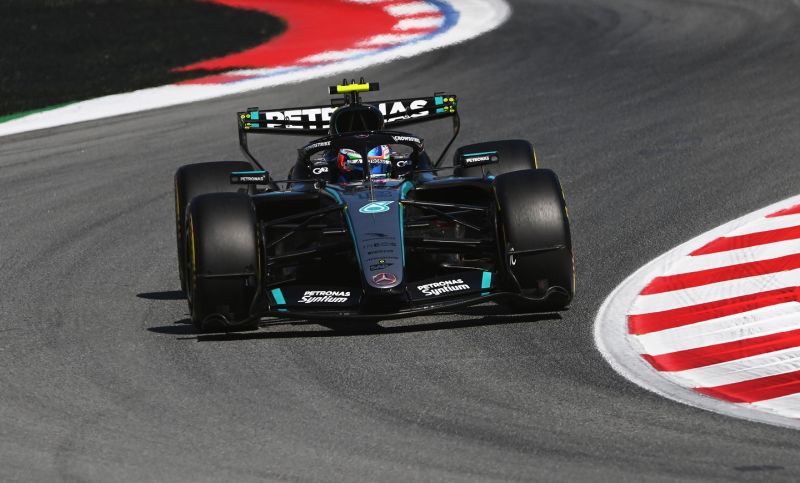 antonelli-mercedes-barcelona-day1-f1-1
