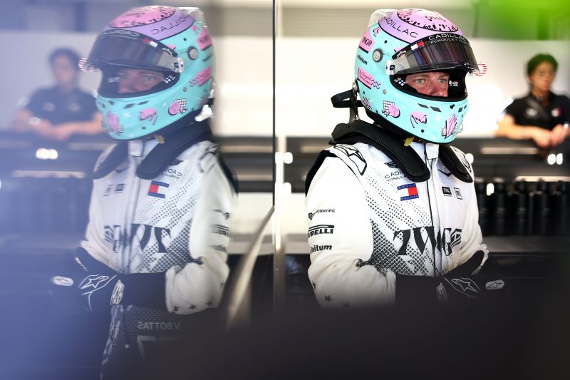 bottas-cadillac-f1-3