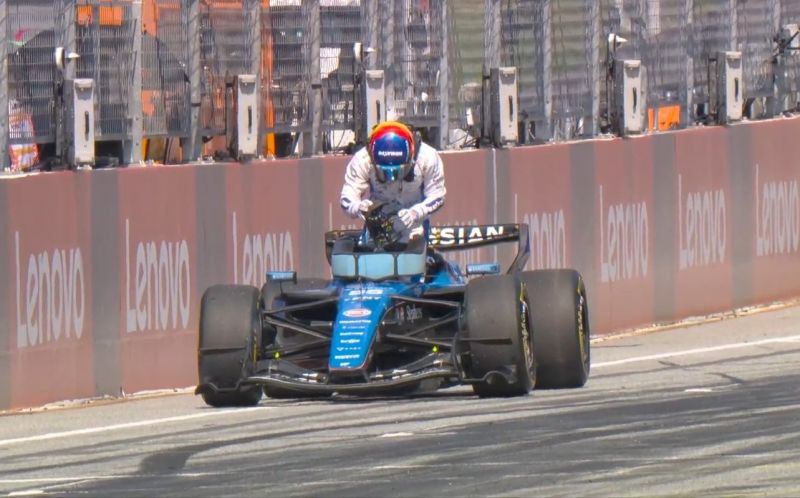 futam-2-sainz-out
