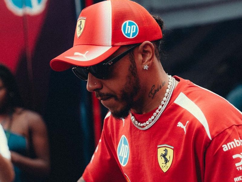 hamilton-ferrari-barcelona-f1-1