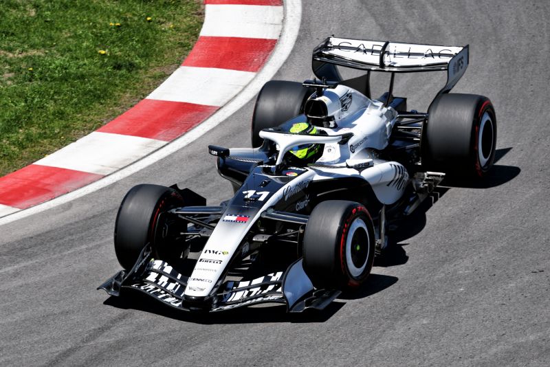 perez-cadillac-f1-kanada