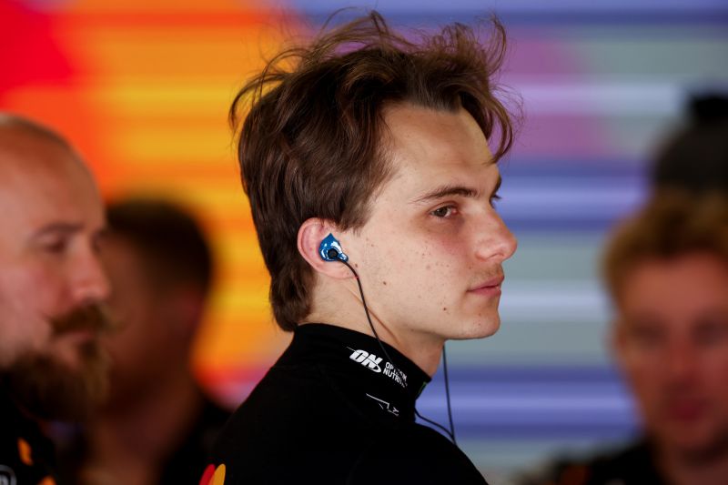 piastri-mclaren-barcelona-f1-1