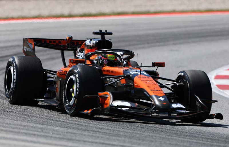 piastri-mclaren-f1-2