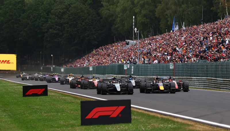 spa-start-f1-pirelli-1