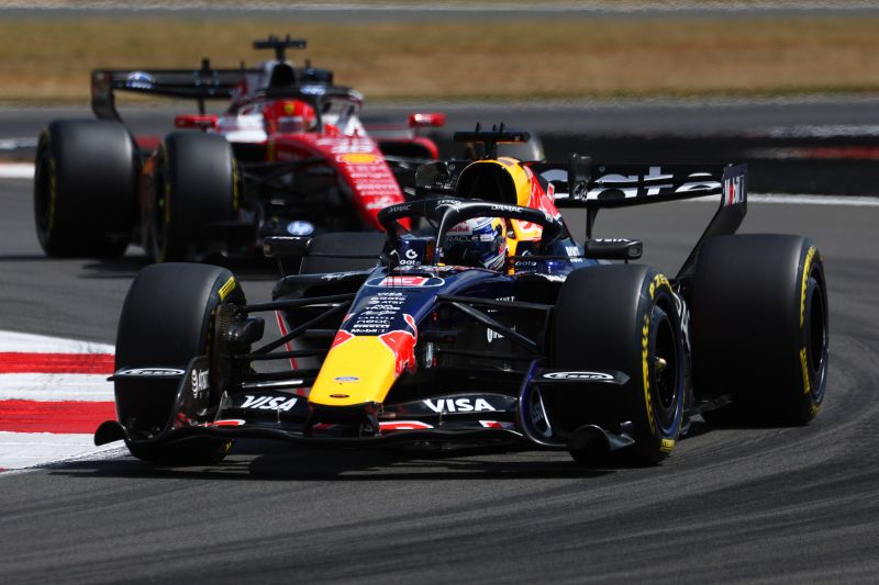 verstappen-leclerc-sprint-f1-brit