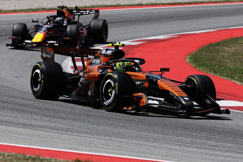 verstappen-norris-mclaren-f1-2