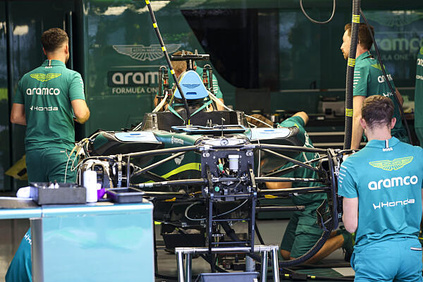 aston-hun-day0-f1