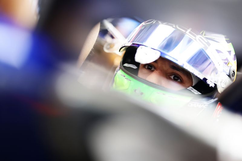 hadjar-redbull-f1-2_1