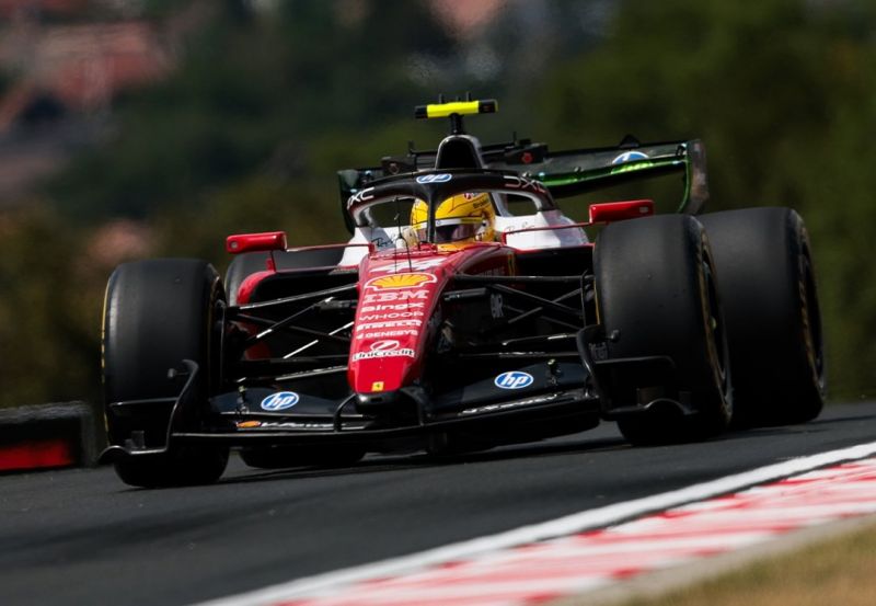 hamilton-fp2-hun-ferrari-f1-1