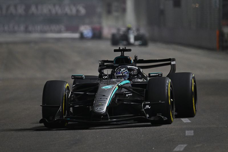 mercedes-day1-szingapur-f1-2-russell