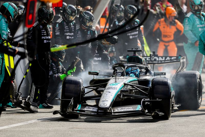mercedes-holland-f1-2