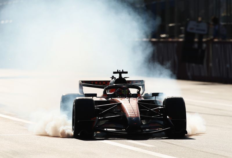 piastri-f1-baku-mclaren