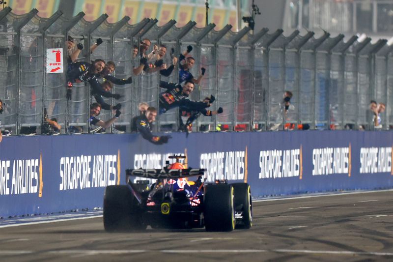 redbull-verstappen-f1-szingapur