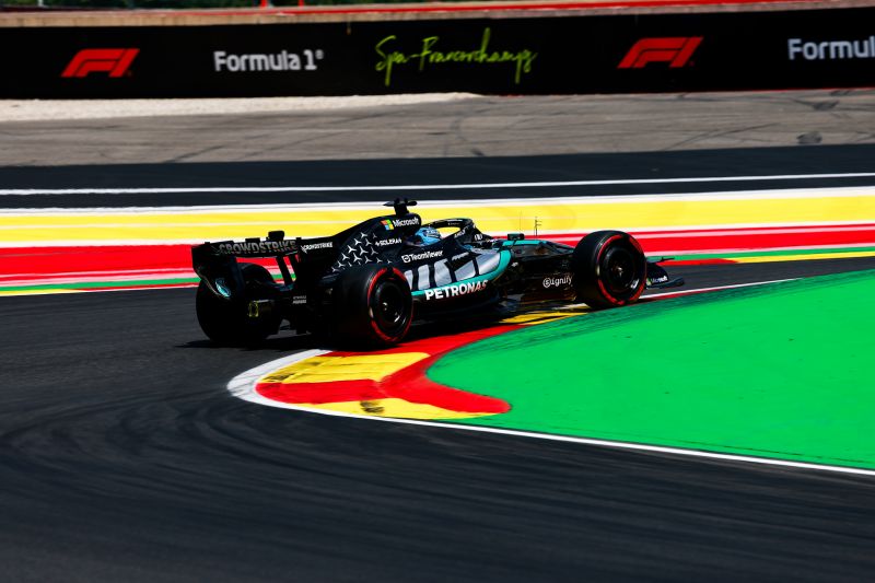 russell-mercedes-f1-2