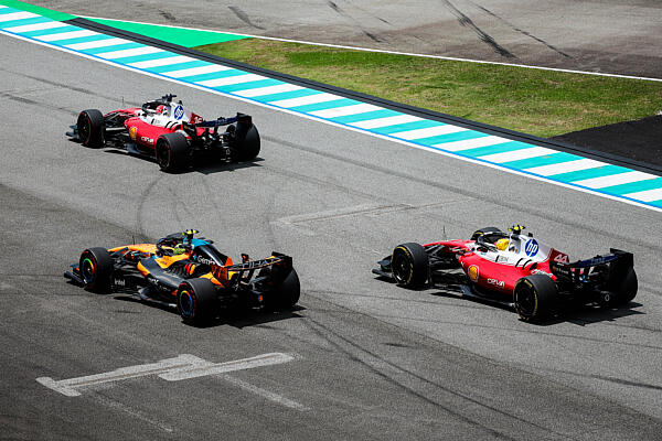 sepang-day1-f1-3-ferrari-mclaren