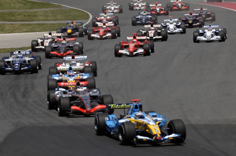 v8-f1-motorok-2