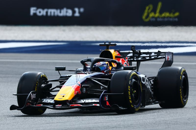 verstappen-day1-sepang-redbull-f1-1