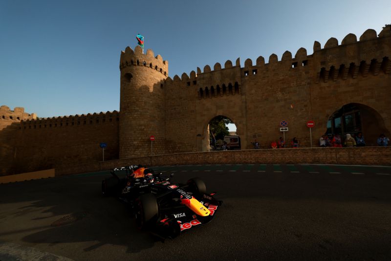 verstappen-fp3-redbull-f1-2