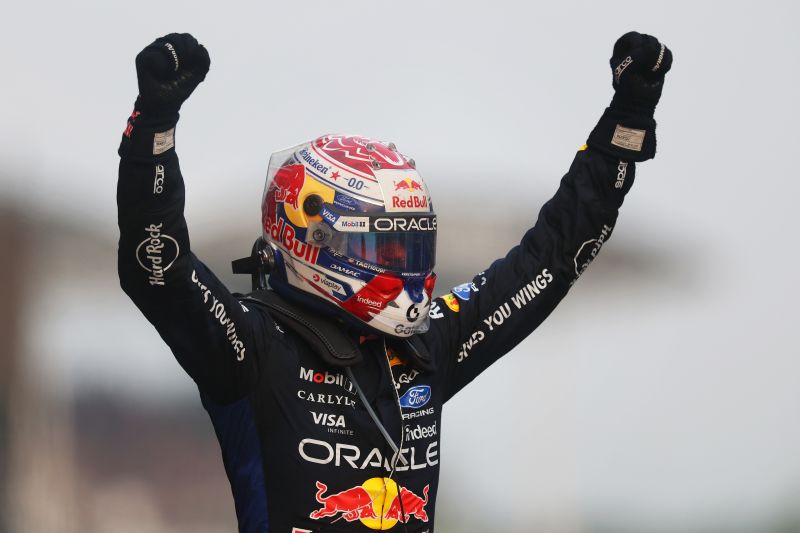 verstappen-redbull-sepang-f1-1