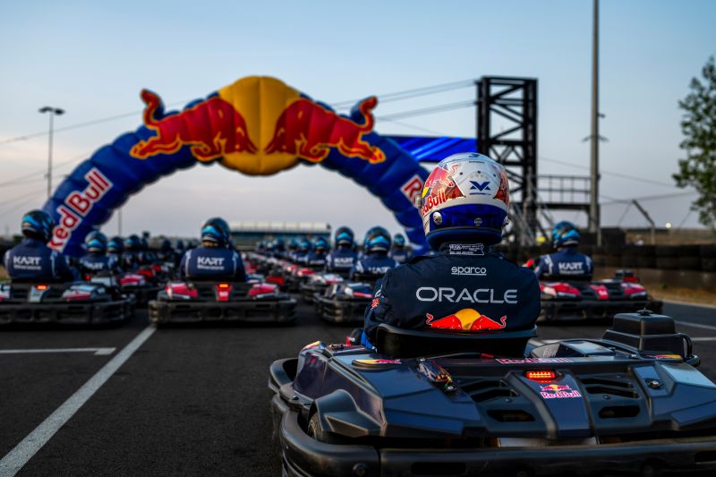 verstappen-vs-100-gokart