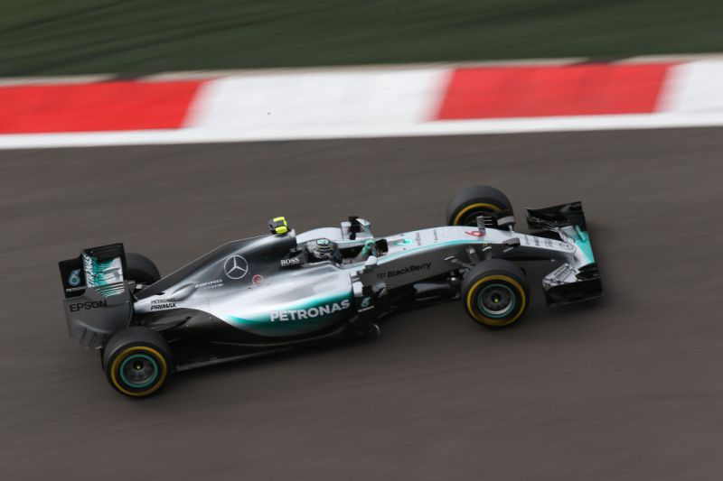 Rosberg_Szocsi_Mercedes_1