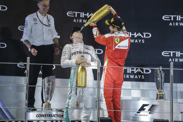 vettel-rosberg-abudhabi-dppi