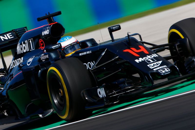Alonso-McLaren-Hungaroring-péntek