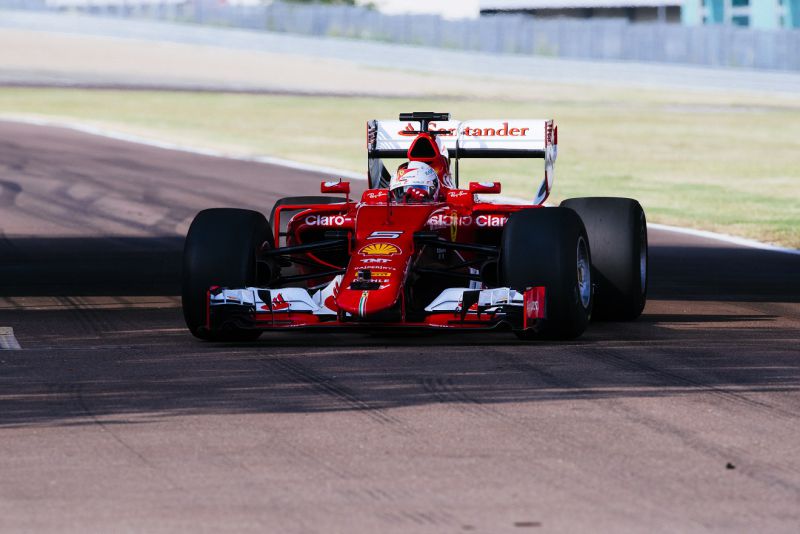 Pirelli-Ferrari-teszt