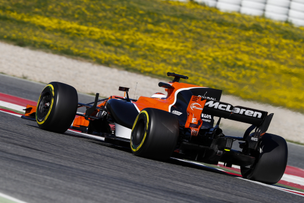 vandoorne-mclaren-honda-barcelona-teszt-2-dppi