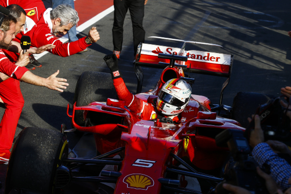 vettel-ferrari-melbourne-dppi-1